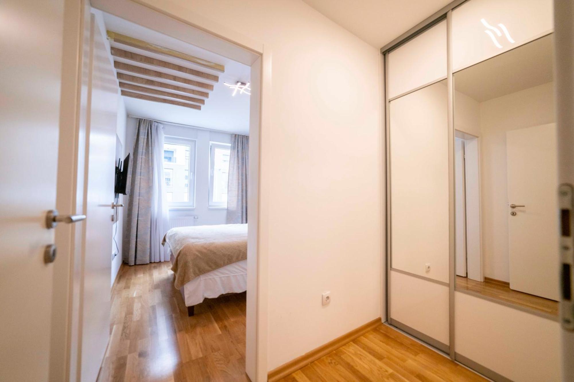 Apartment 5 Star Lukavica 외부 사진