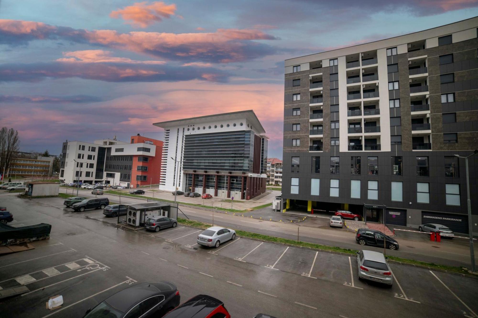 Apartment 5 Star Lukavica 외부 사진