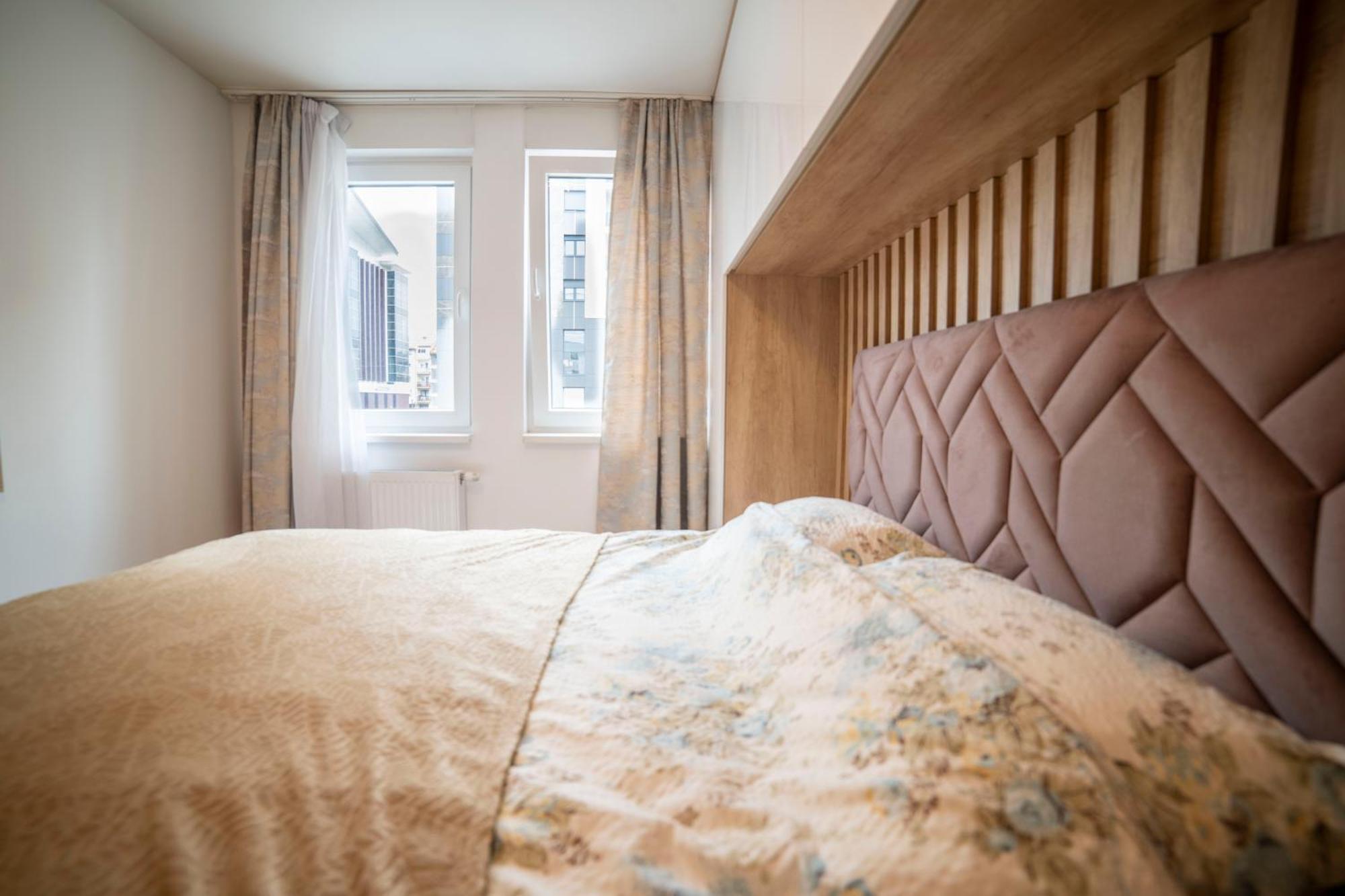Apartment 5 Star Lukavica 외부 사진