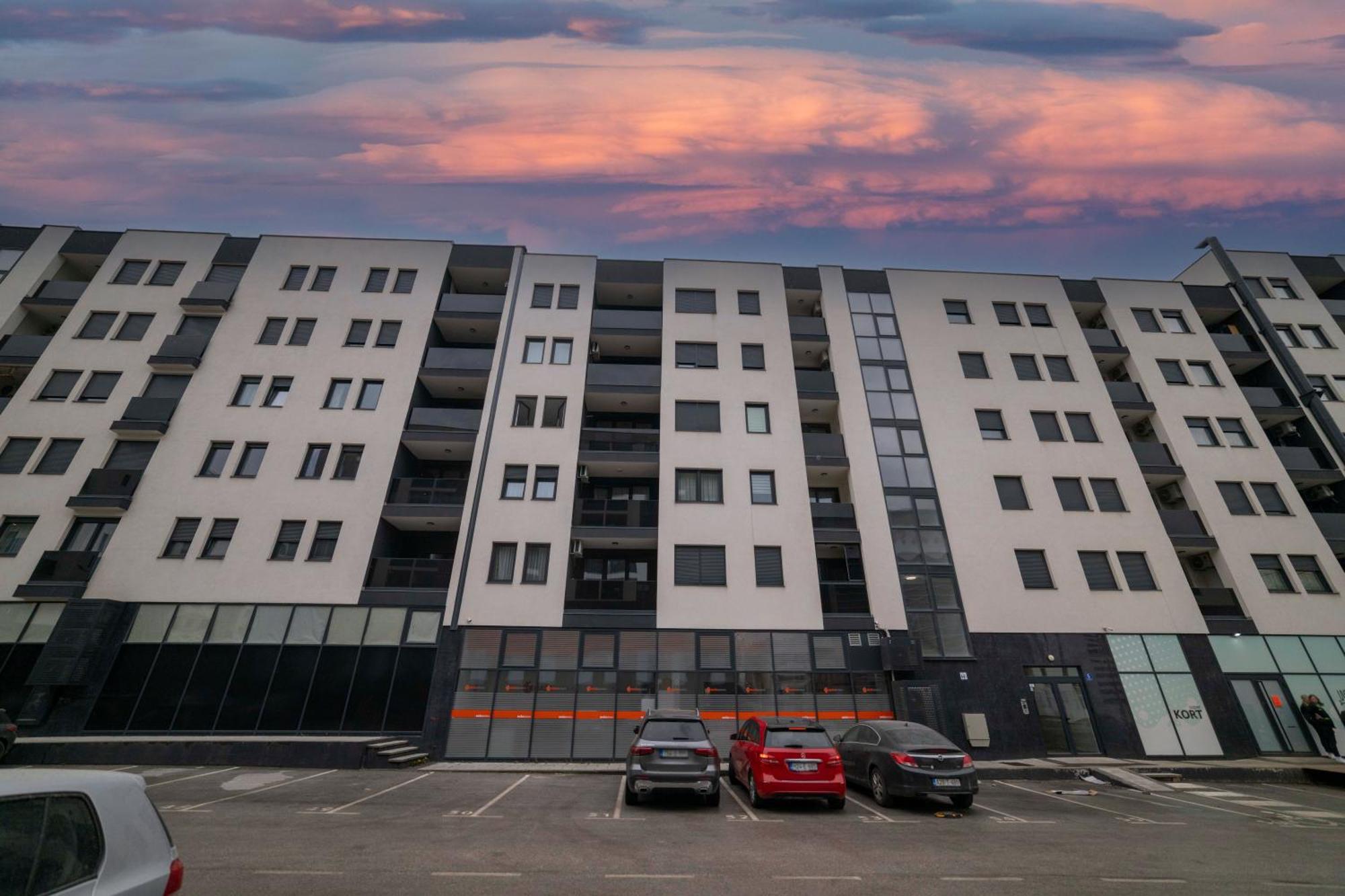Apartment 5 Star Lukavica 외부 사진
